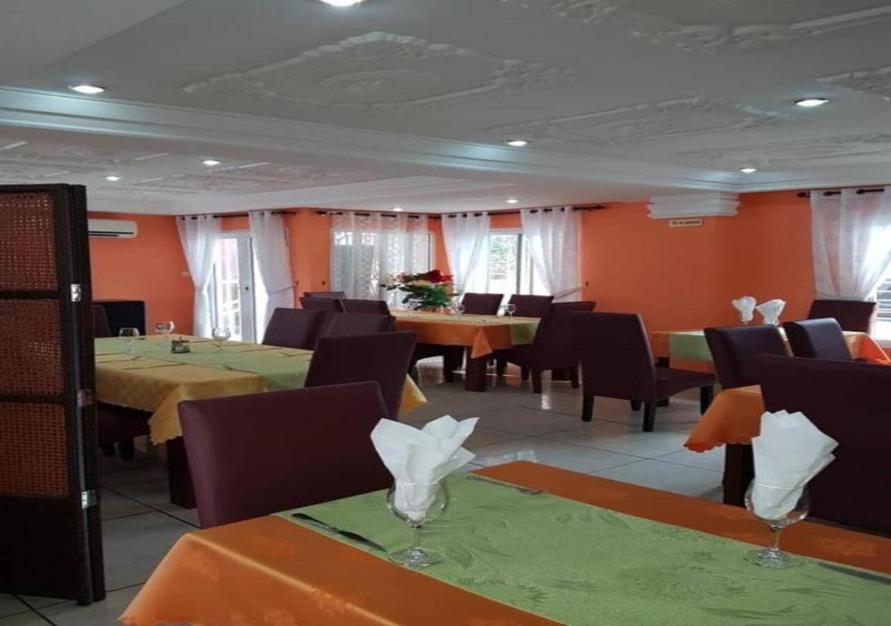 Hotel Imperial Libreville Bagian luar foto