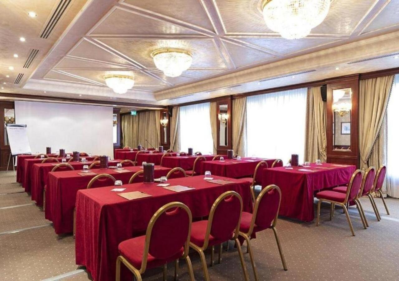 Hotel Imperial Libreville Bagian luar foto