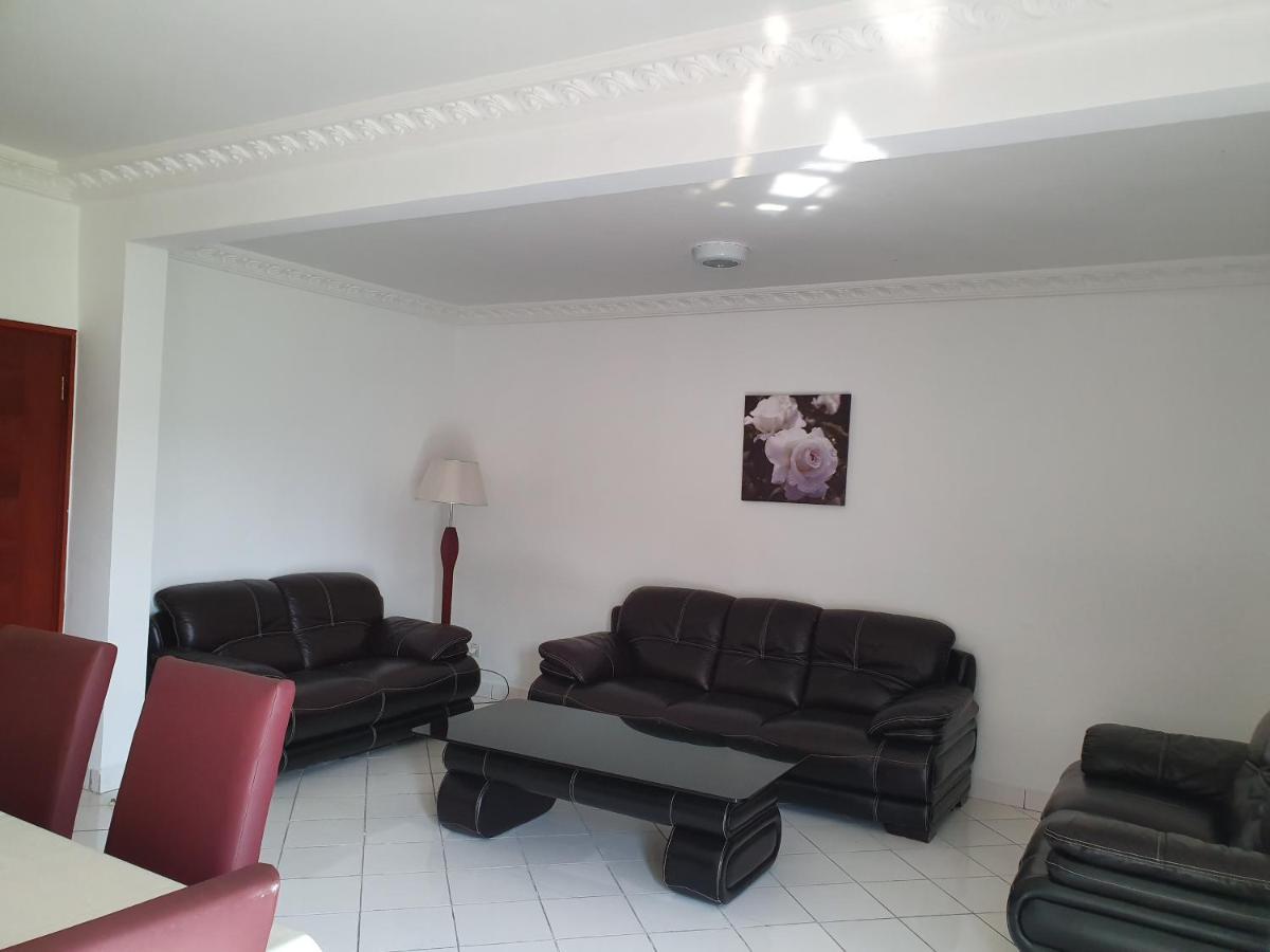 Hotel Imperial Libreville Bagian luar foto